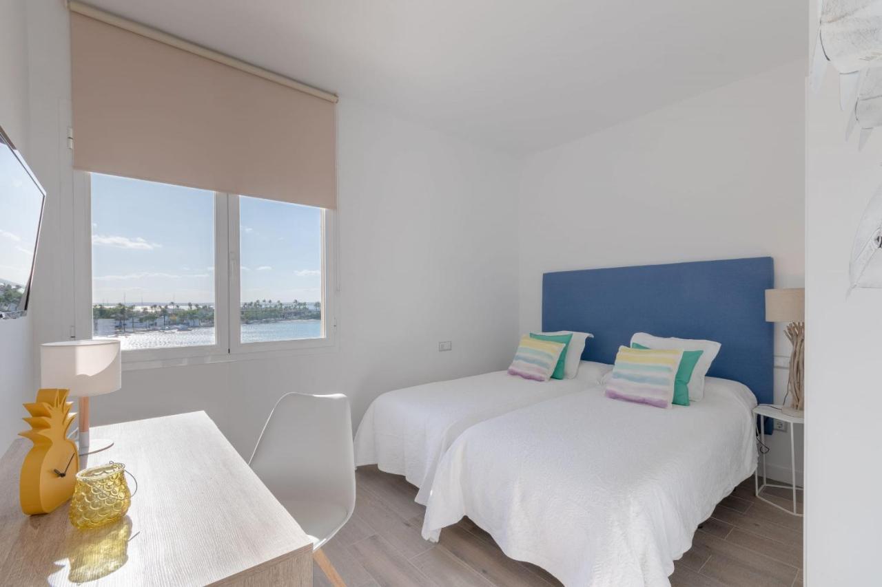 First Line Apartment *